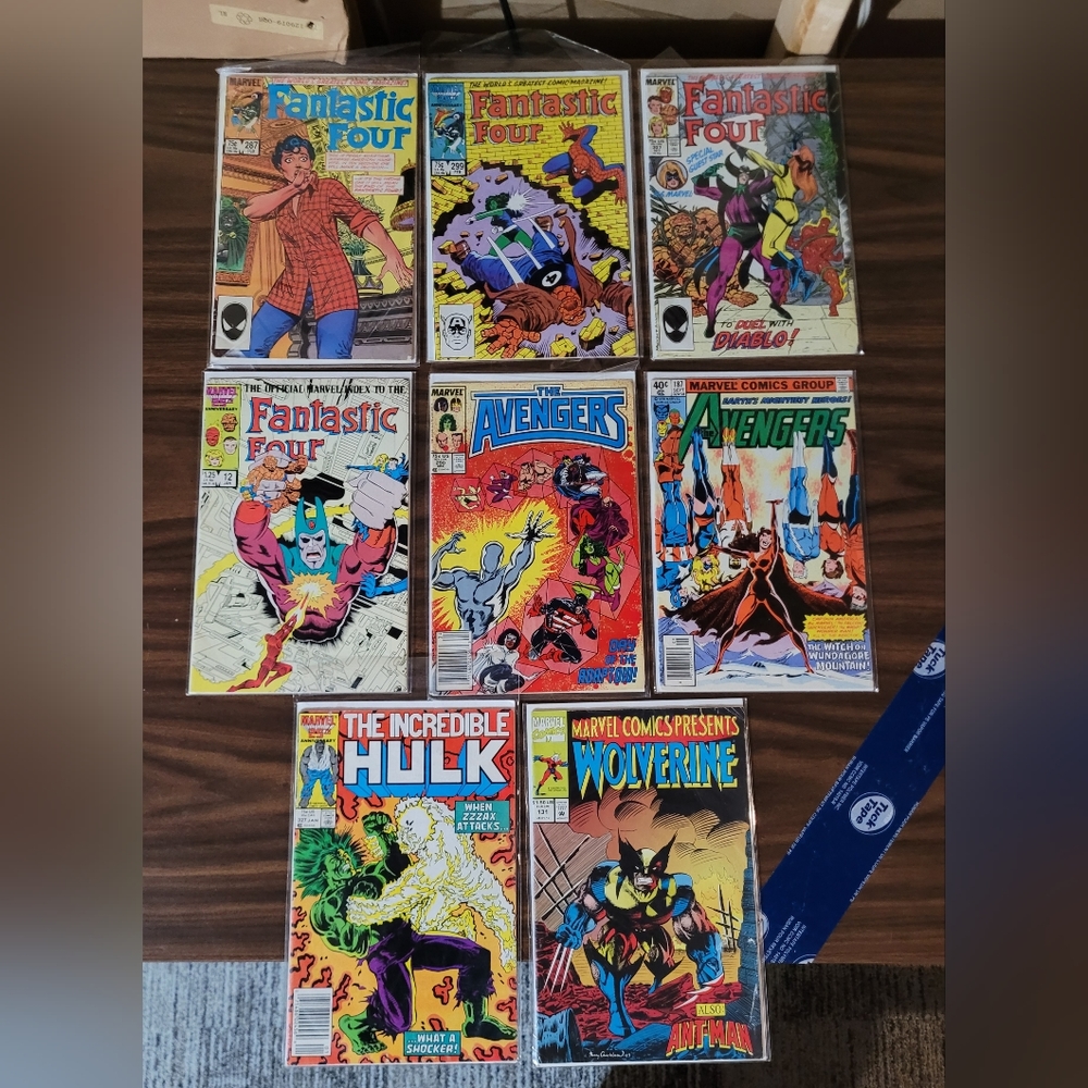 Lot Of 8 Assorted Marvel Comics - Fantastic 4, Avengers, Hulk And Wolverine.